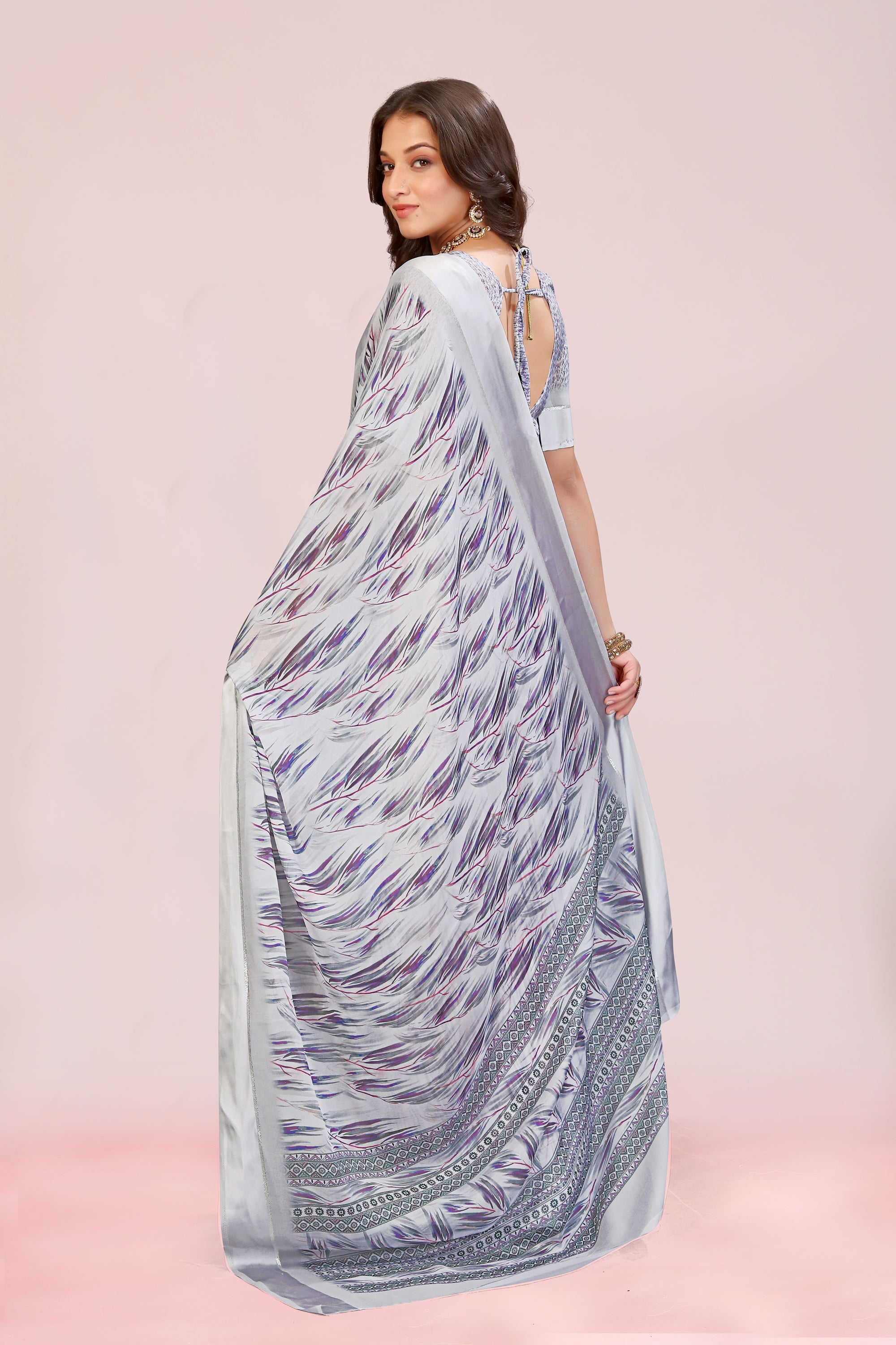 Amita Pastel Silverfish Dull Moss with Satin Border