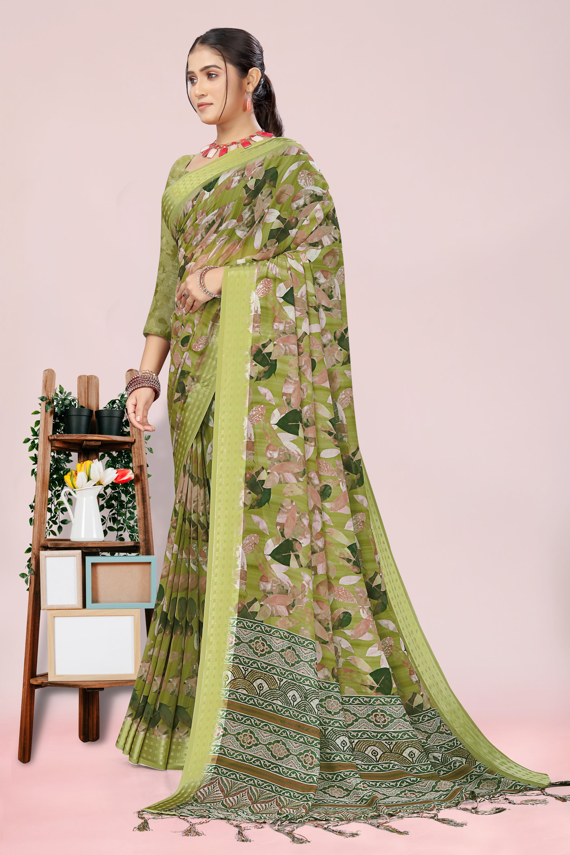 Nithi Mehandi Green Weightless Saree