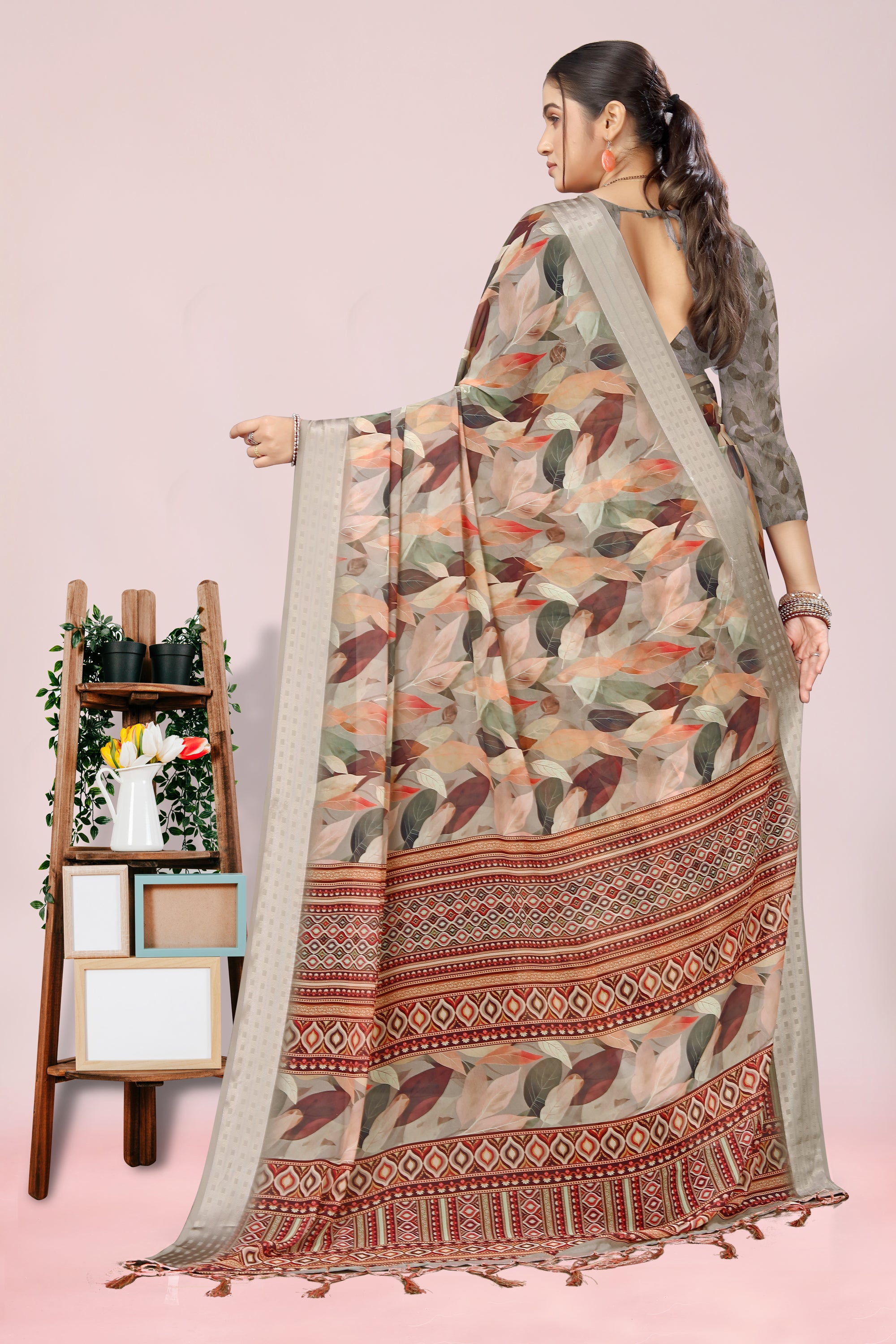 Nithi Plastel Brown Weightless Saree
