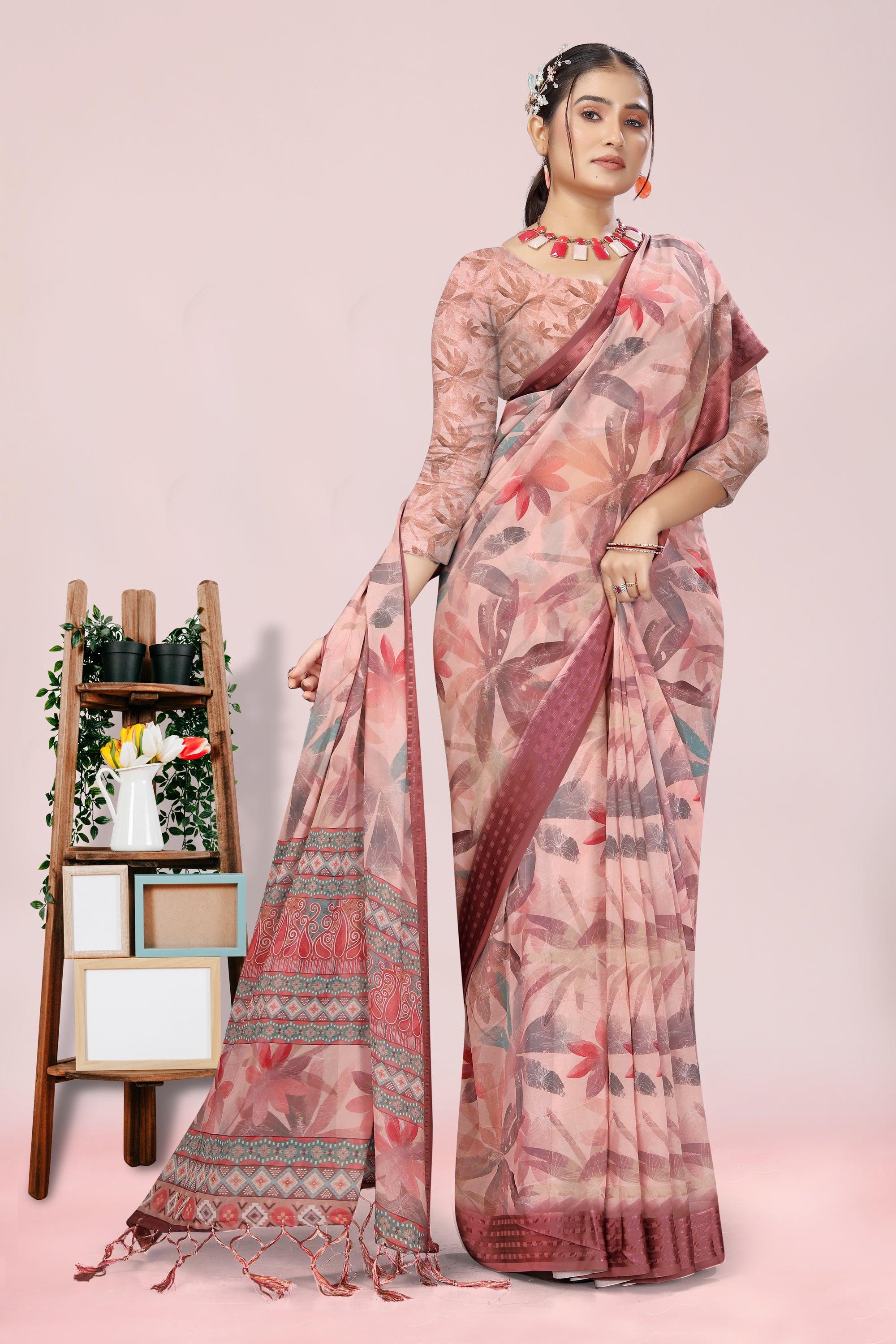 Nithi Maroon Weightless Saree
