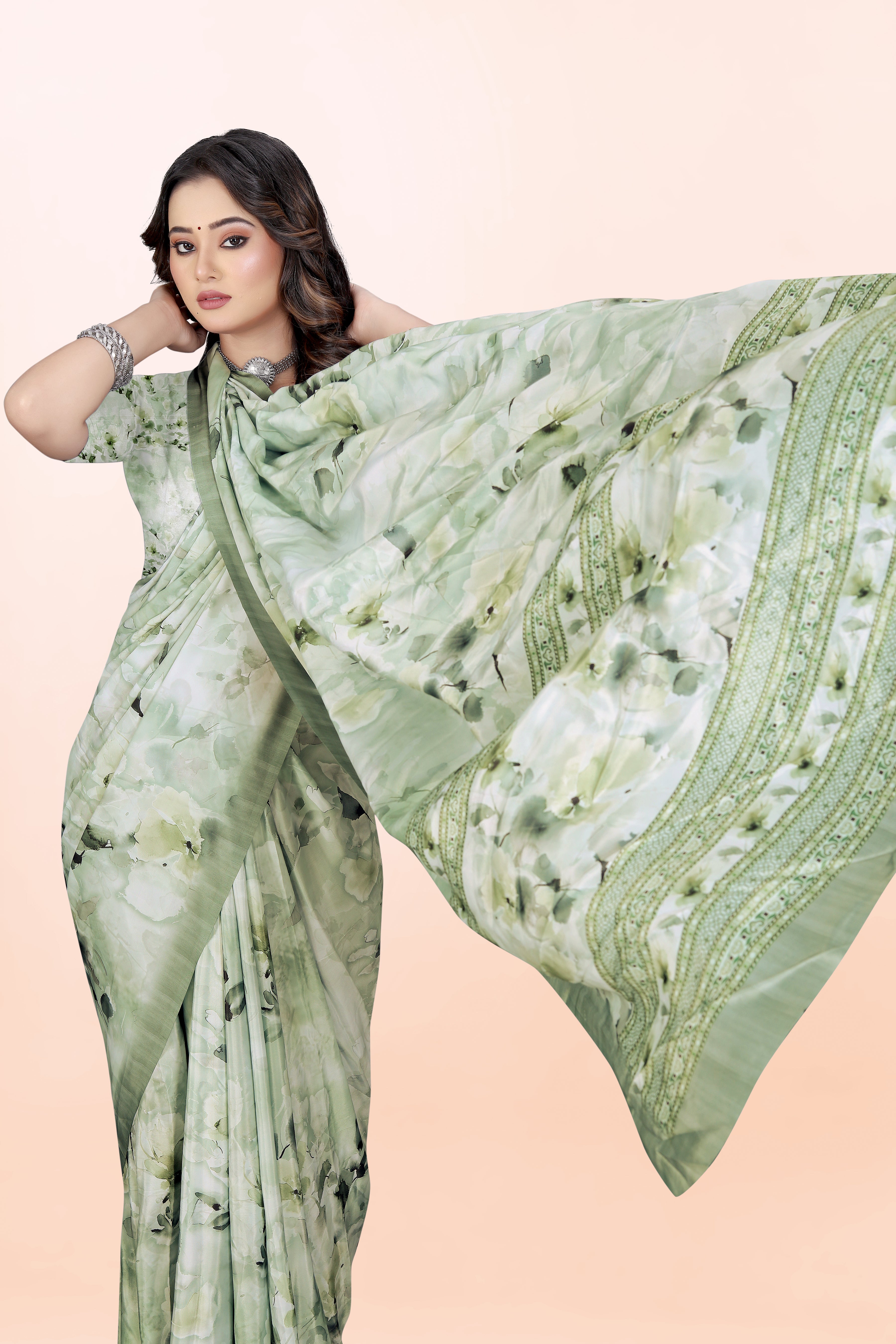 Dolly Grass Green Crepe Saree