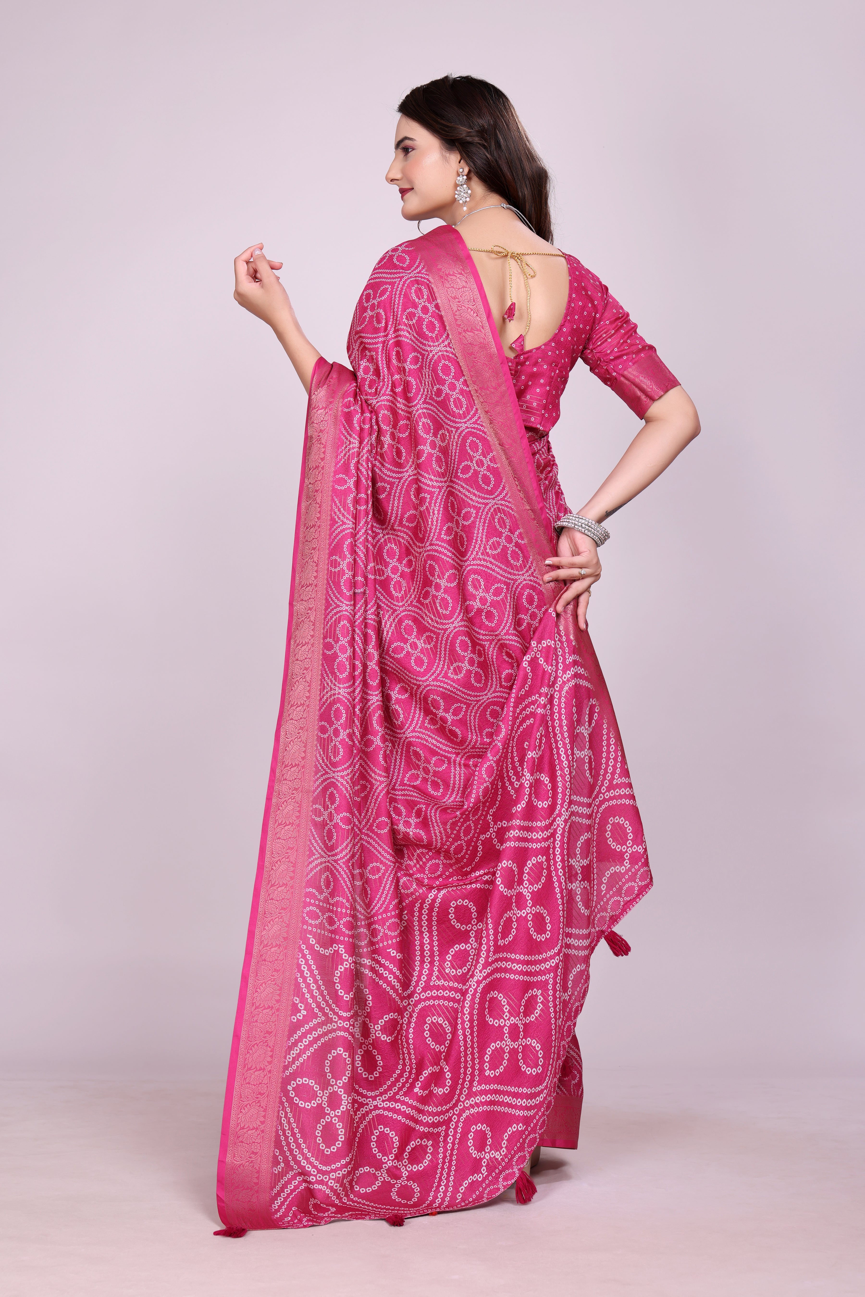 Karishma Pink Bandhani Self Jacquard Silk Saree