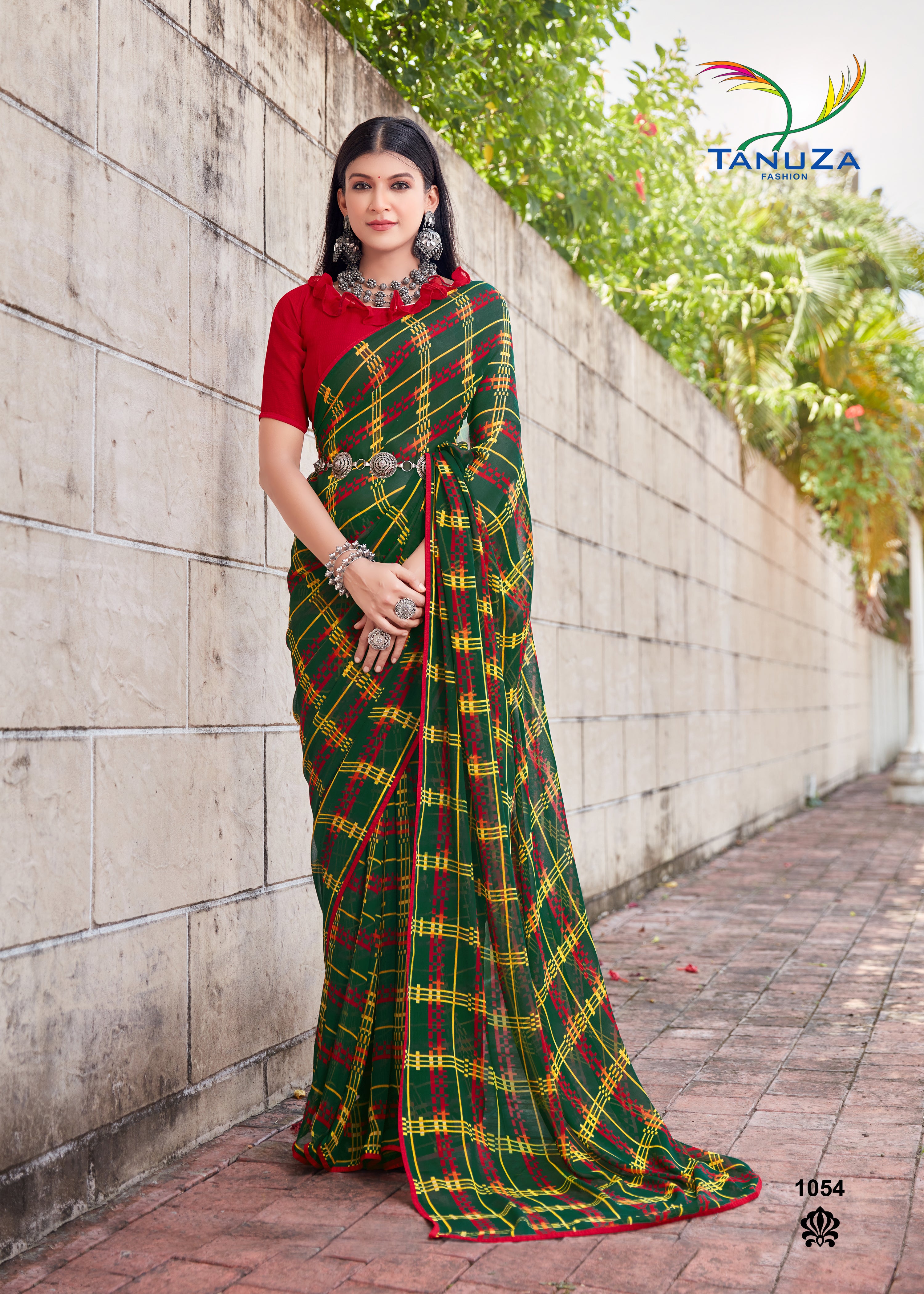 Green-Yellow Georgette saree with piping