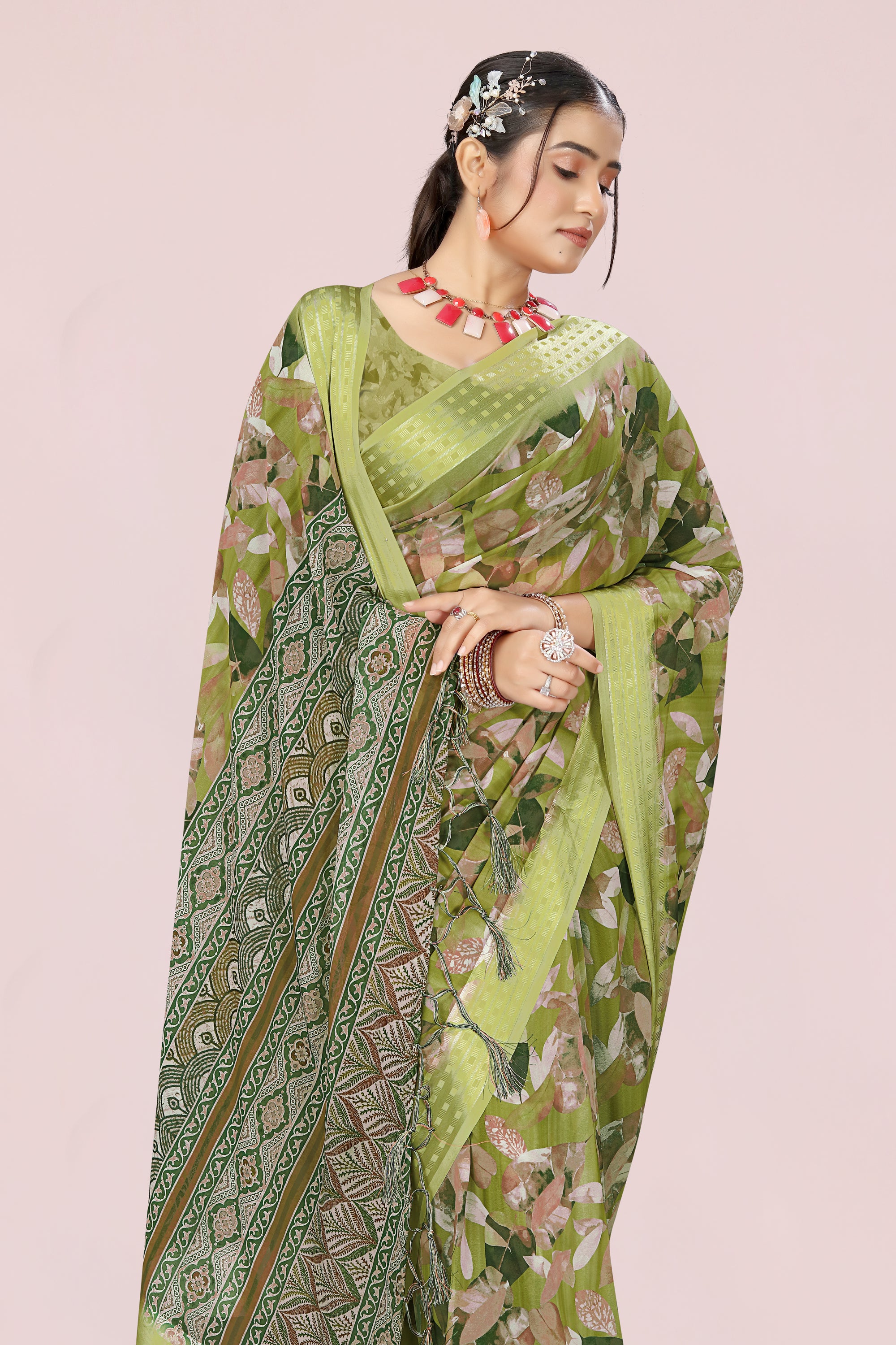 Nithi Mehandi Green Weightless Saree