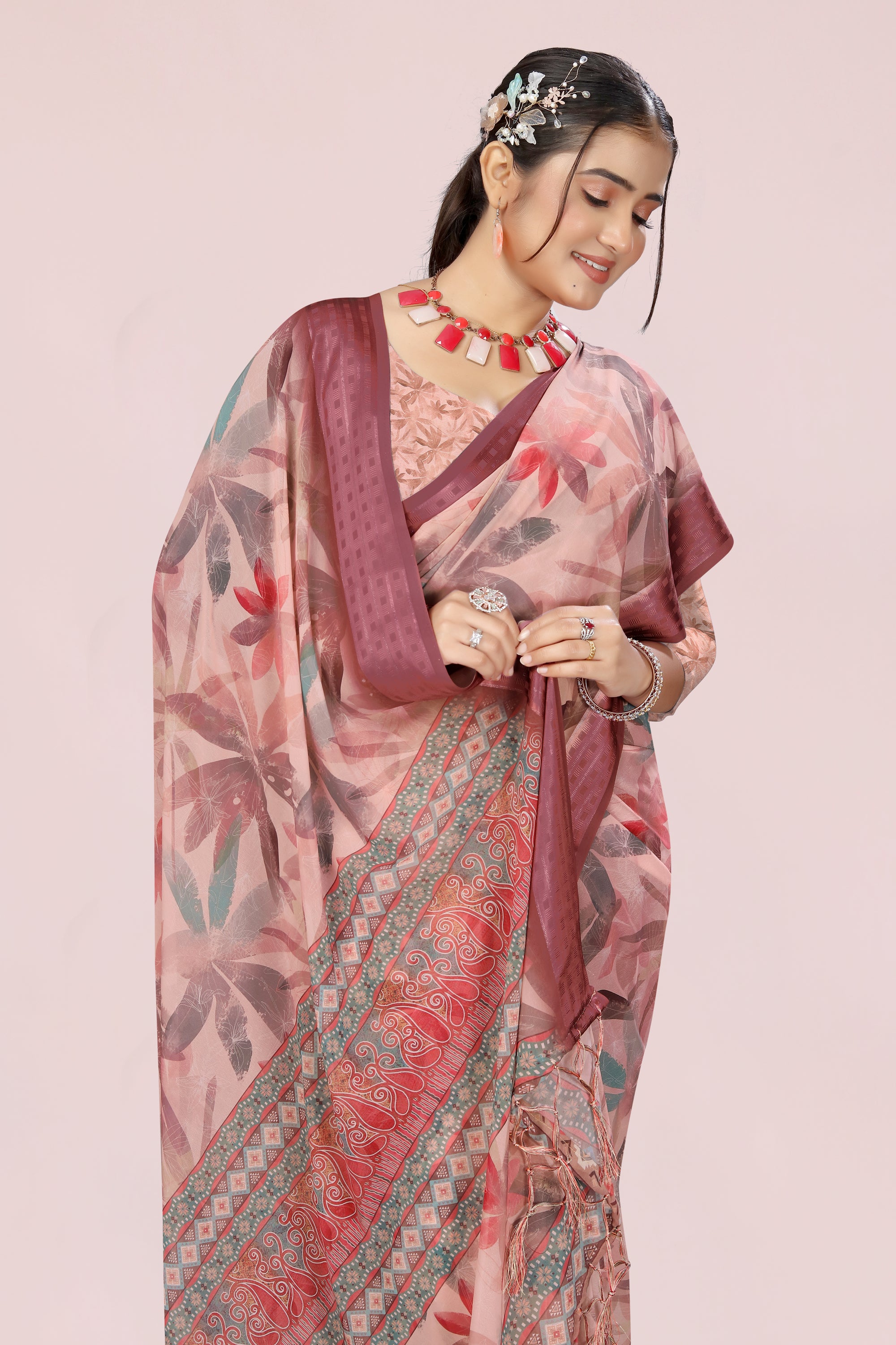 Nithi Maroon Weightless Saree
