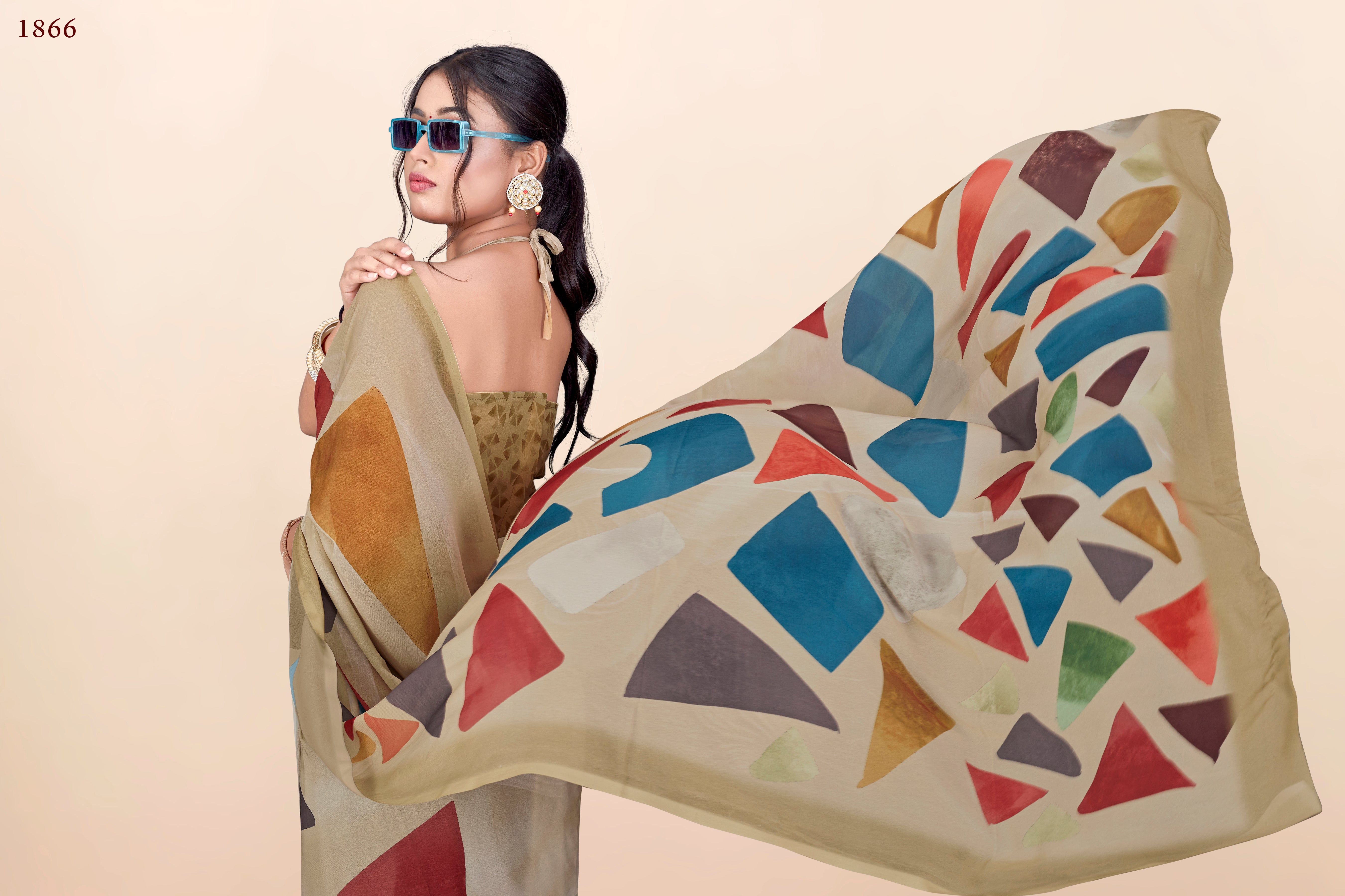Chikoo Base Geometrical Weightless Milli Saree