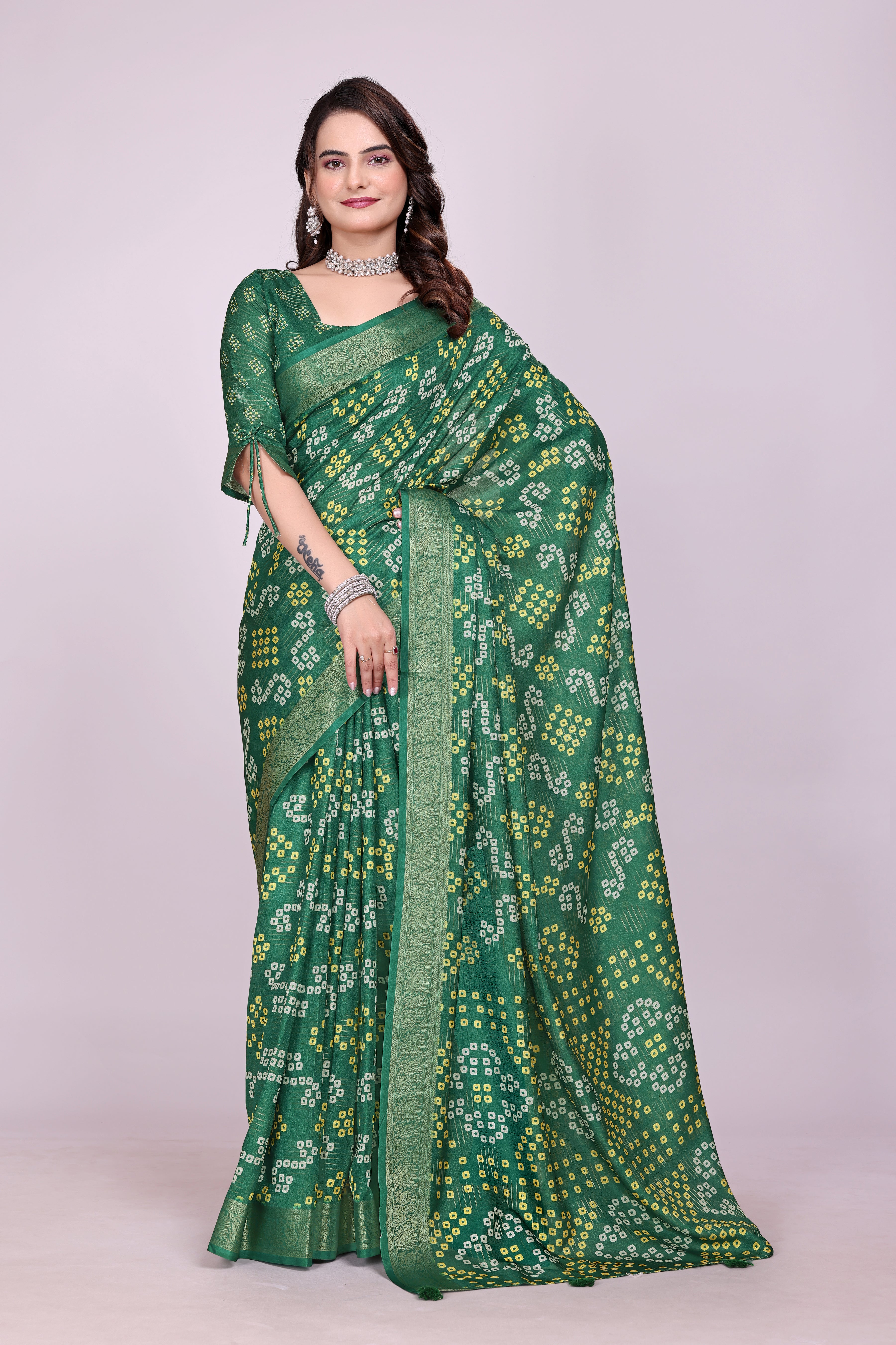 Karishma Bandhani Self Jacquard Silk Saree